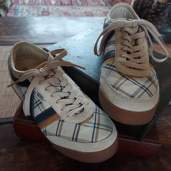 Vans Plaid Sneakers - Picture 1 of 4